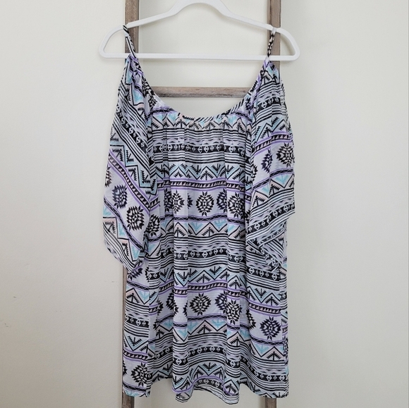 ⭐️40% Off⭐️ Miken Swim Aztec Print Swimsuit Coverup - Picture 1 of 6